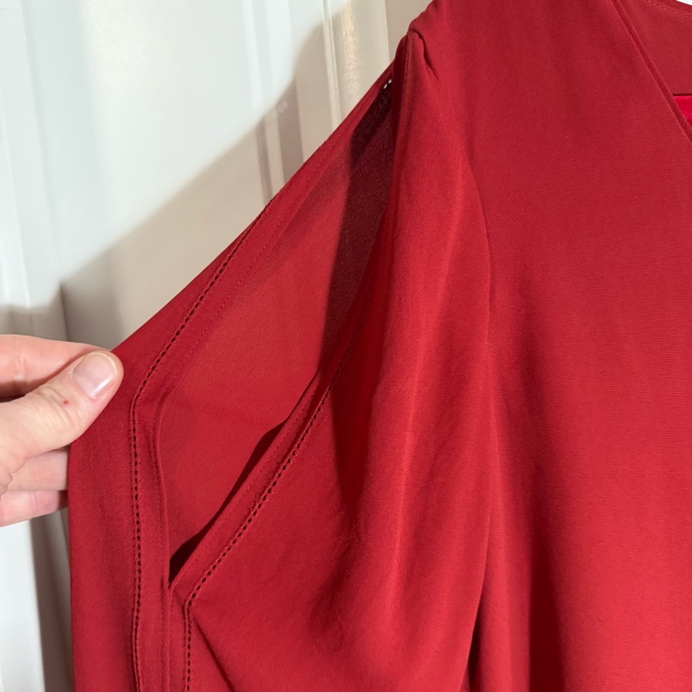 WHBM Hi Low Cold Shoulder Dress - Picture 4 of 7